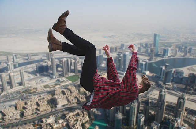 caídas en la vía publica